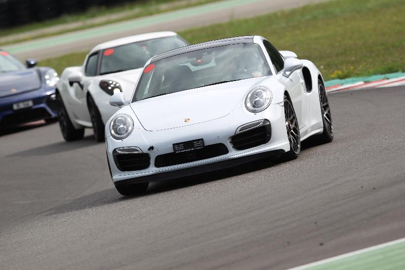 /Archiv-2020/37 31.08.2020 Caremotion Auto Track Day ADR/Gruppe rot/Porsche weiß